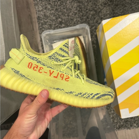 Yeezy 350 v2 semi frozen OG release - Picture 2 of 4